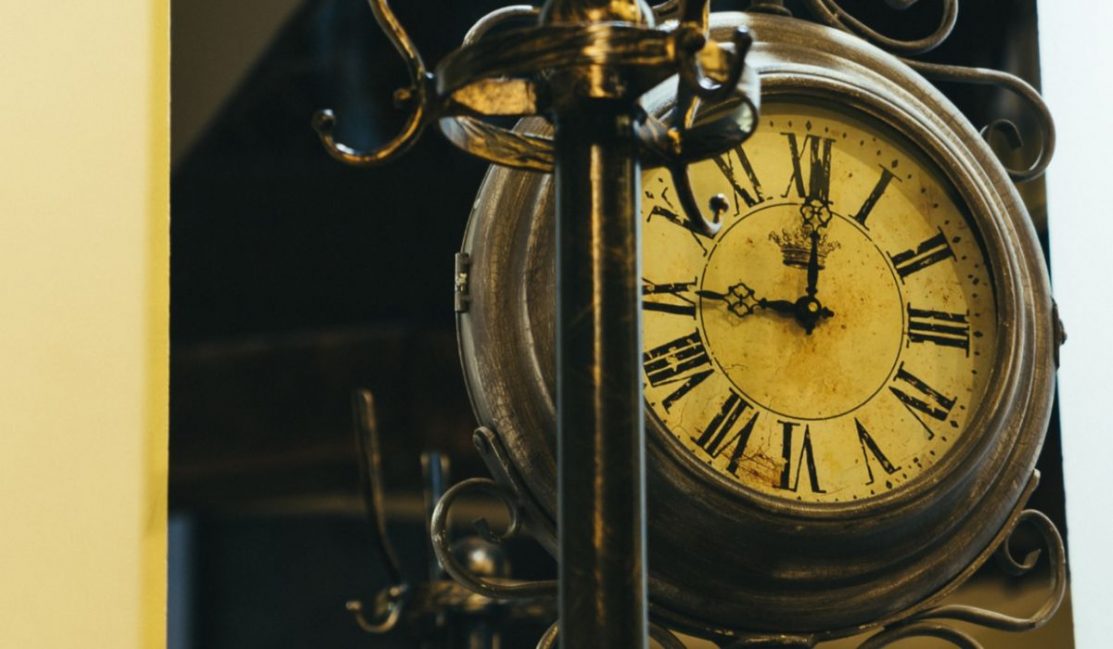 Who Invented The Watch SpringWound, Pocket & Wrist Zip It Clean